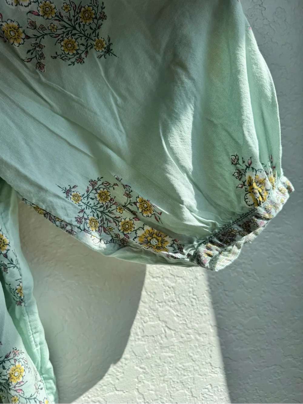 LC Lauren Conrad Mint Green Blouse with Yellow Floral Trim - Picture 4 of 6